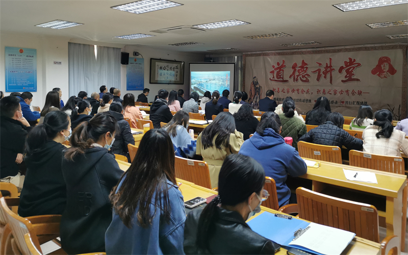 倡導(dǎo)先輩英烈精神、打造紅色檢察文化——文山市人民檢察院開(kāi)展清明節(jié)系列祭掃活動(dòng)